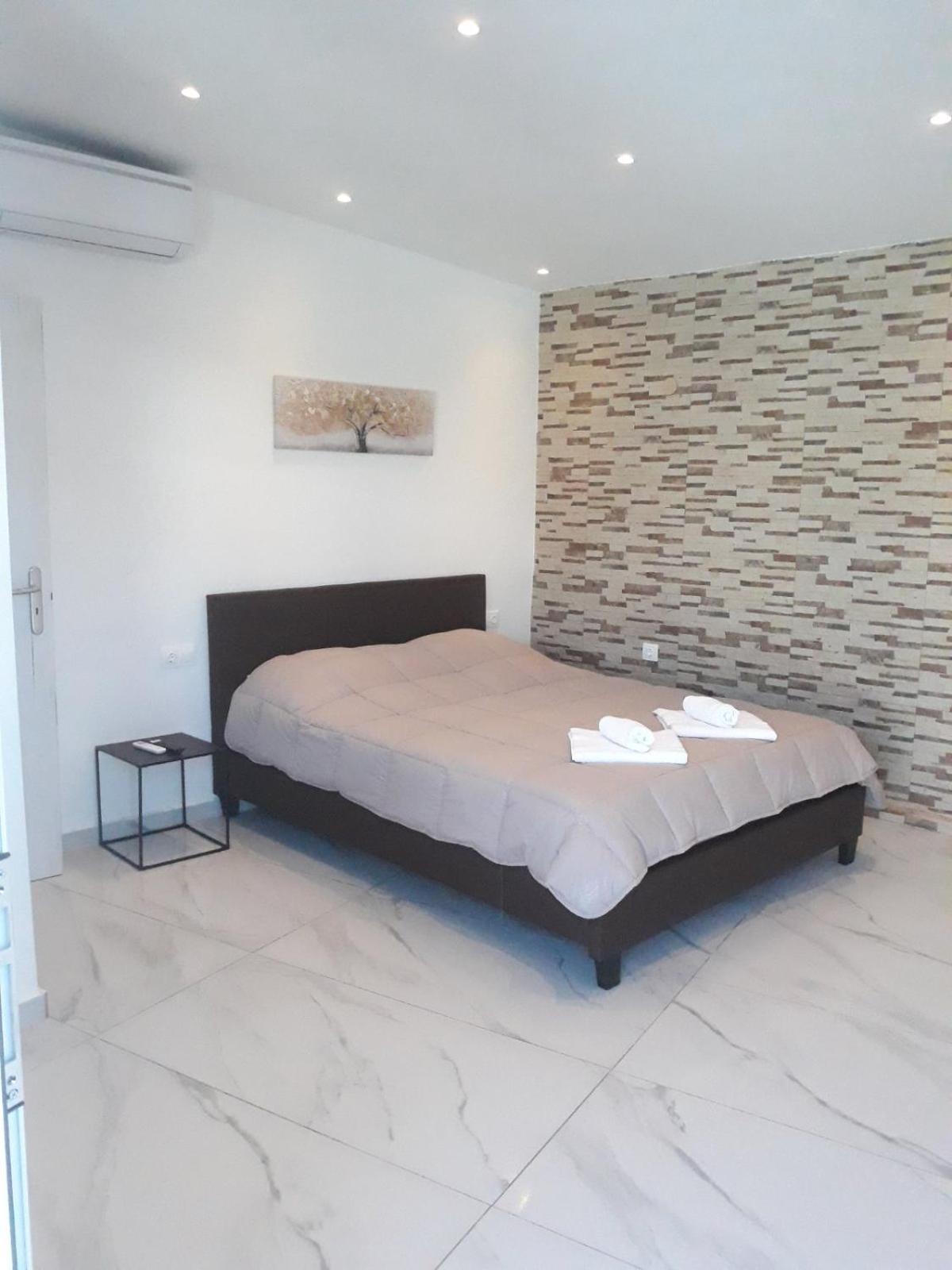 פראמה Spiridoula'S Apartments Corfu מראה חיצוני תמונה